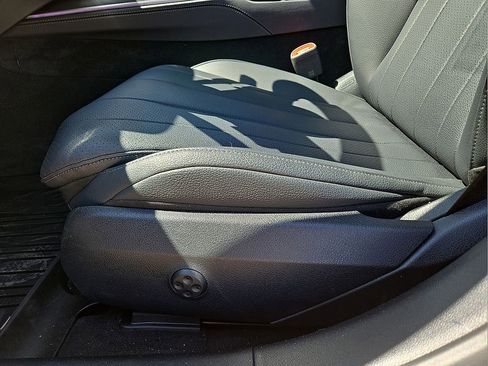 Used 2026 Mercedes-Benz E 350 Sedan image 25