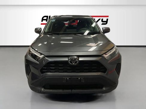 Used 2025 Toyota RAV4 LE AWD/4WD image 2