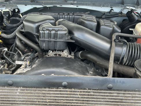 Used 2015 Ford F250 XL w/ Power Equipment Group AWD/4WD image 24