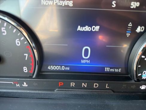 Used 2022 Ford Explorer XLT w/ Equipment Group 202A image 13