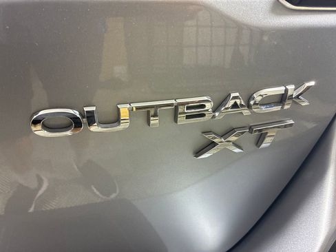 Used 2022 Subaru Outback Limited XT image 12