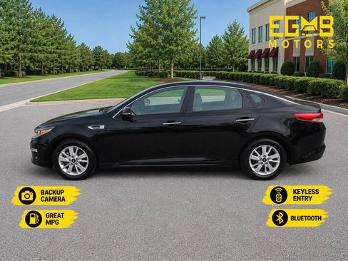 Used 2016 Kia Optima LX w/ LX Convenience Package FWD image 2