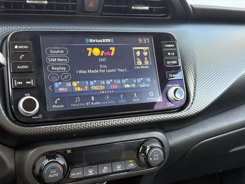 Used 2022 Nissan Kicks SV FWD image 10