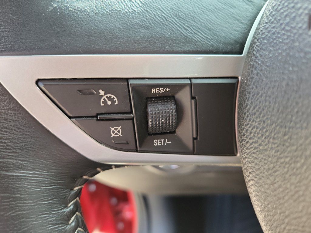 Used 2011 Chevrolet Camaro LT RWD image 18