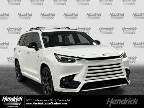 New 2026 Lexus TX 500h AWD image 1