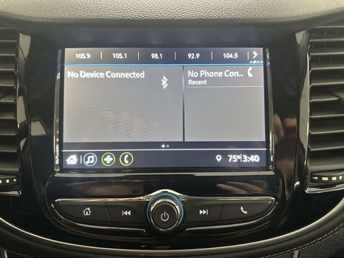 Used 2019 Chevrolet Trax LT w/ LT Convenience Package AWD/4WD image 31