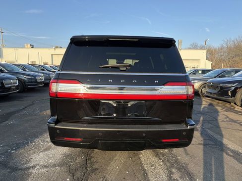 Used 2019 Lincoln Navigator L Reserve image 4