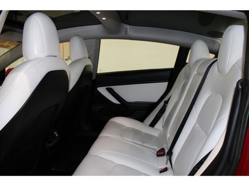 Used 2021 Tesla Model 3 Standard Range Plus image 11