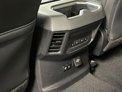 Used 2023 Toyota Tundra Platinum image 29