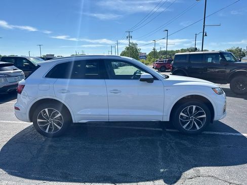 Used 2023 Audi Q5 2.0T Premium w/ Convenience Package AWD/4WD image 9