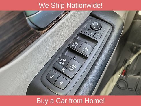 Used 2021 Chrysler Pacifica Limited AWD/4WD image 26
