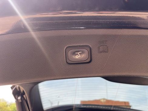 Used 2022 Ford Edge SEL w/ Convenience Package image 15