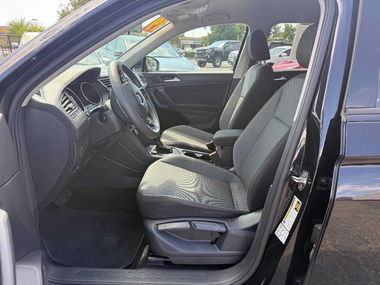Used 2019 Volkswagen Tiguan S w/ Driver Assistance Package FWD image 11