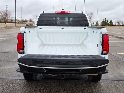 Used 2024 Chevrolet Colorado Z71 w/ Z71 Convenience Package 2 image 7