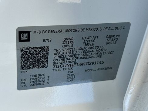 Used 2019 Chevrolet Silverado 1500 High Country w/ Technology Package image 39