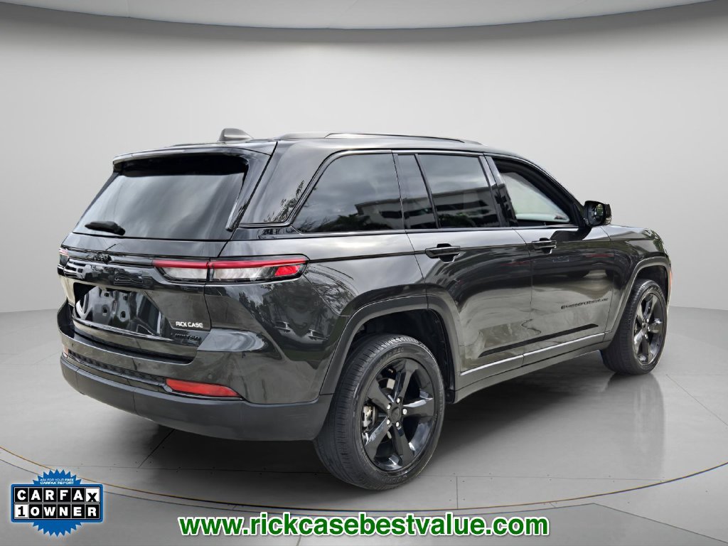 Used 2024 Jeep Grand Cherokee Limited w/ Black Appearance Package RWD image 7
