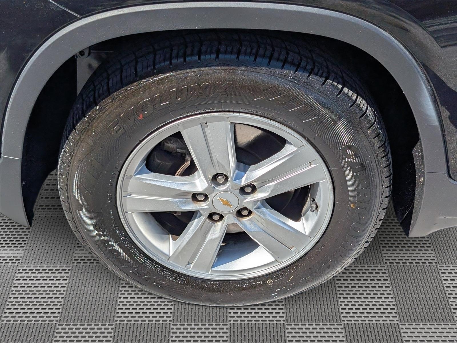Used 2021 Chevrolet Trax LS w/ Tint and Cruise Package FWD image 10