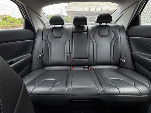 Used 2025 Hyundai Elantra Limited image 45