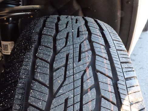 New 2026 Buick Enclave Preferred w/ Power Package image 17