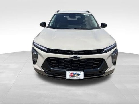 New 2026 Chevrolet Trax ACTIV w/ Driver Confidence Package FWD image 8