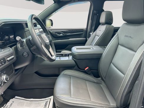 Used 2024 GMC Yukon Denali AWD/4WD image 24