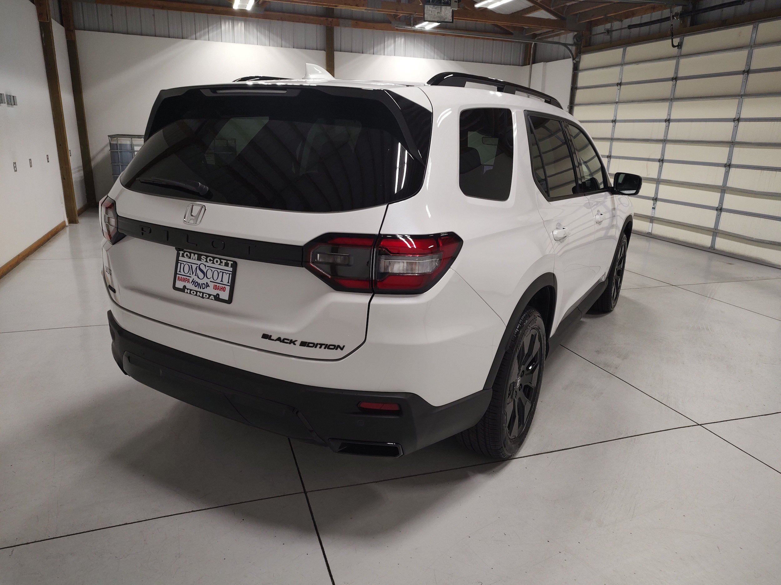 New 2026 Honda Pilot Black Edition image 14