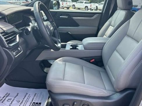 Used 2026 GMC Acadia Elevation w/ Super Cruise Package FWD image 19