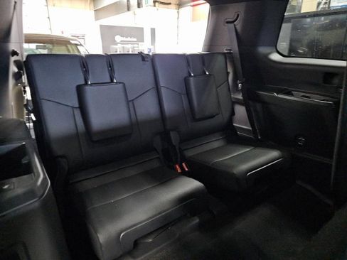 Used 2024 Lexus GX 550 image 7