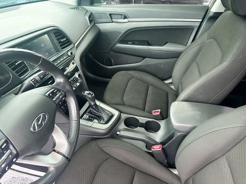 Used 2020 Hyundai Elantra Value Edition w/ Cargo Package (C1) FWD image 26