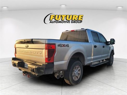 Used 2021 Ford F250 XLT image 3
