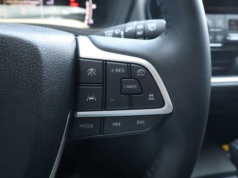 Used 2025 Toyota Grand Highlander AWD Hybrid image 22