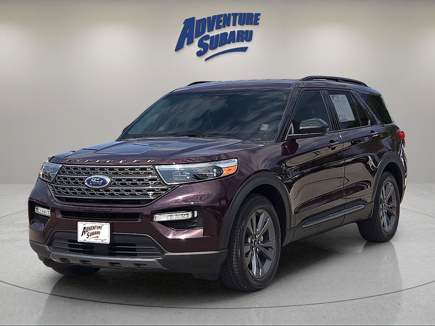 Used 2022 Ford Explorer XLT w/ Equipment Group 202A RWD image 2