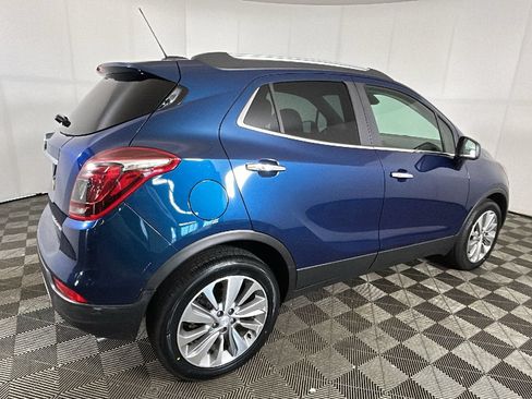 Used 2020 Buick Encore Preferred FWD image 3