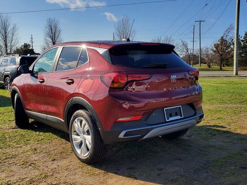 Used 2024 Buick Encore GX Preferred FWD image 3