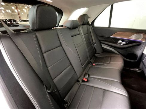 Certified 2025 Mercedes-Benz GLE 350 4MATIC image 19