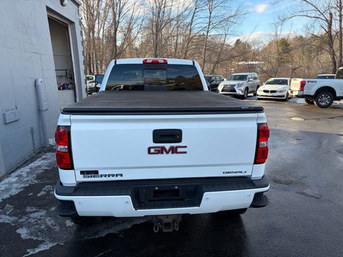 Used 2015 GMC Sierra 2500 Denali w/ Duramax Plus Package image 6