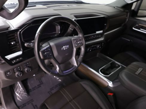 Used 2024 Chevrolet Silverado 2500 High Country w/ High Country Premium Package AWD/4WD image 24