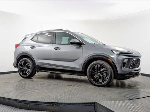 Used 2024 Buick Encore GX Sport Touring w/ Comfort Package image 11