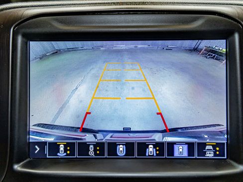 Used 2022 GMC Sierra 2500 AT4 w/ AT4 Premium Plus Package image 23