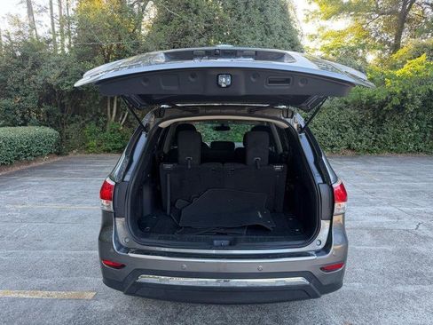 Used 2016 Nissan Pathfinder SV w/ SV Cold Weather Package image 9