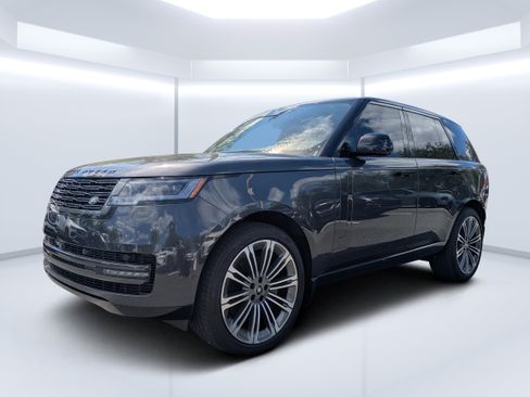Used 2025 Land Rover Range Rover SE AWD/4WD image 7
