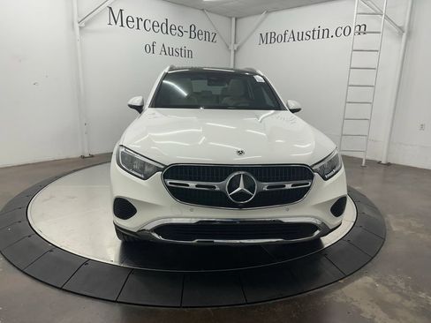 Used 2026 Mercedes-Benz GLC 300 image 2