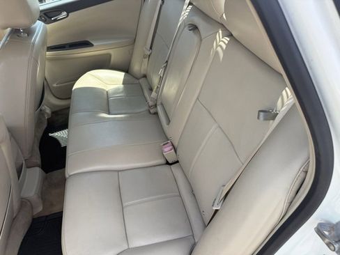 Used 2008 Chevrolet Impala SS w/ Convenience Package image 12