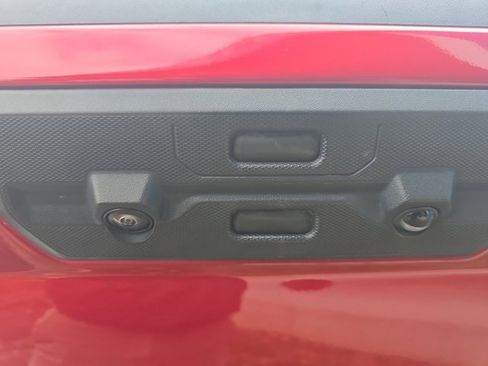 Used 2024 GMC Sierra 1500 SLT w/ SLT Premium Plus Package image 17