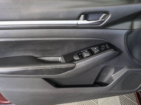 Used 2023 Nissan Altima 2.5 SV image 21