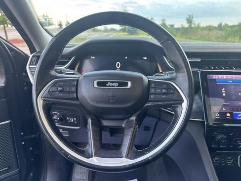 Used 2021 Jeep Grand Cherokee L Limited AWD/4WD image 20