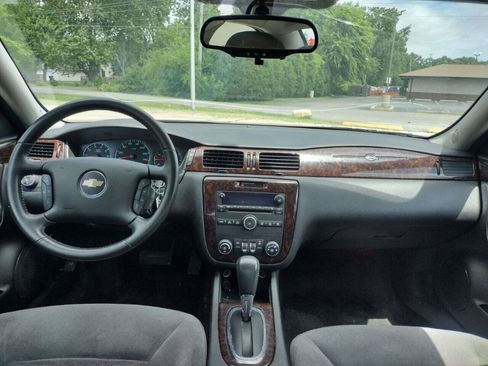 Used 2013 Chevrolet Impala LT FWD image 11
