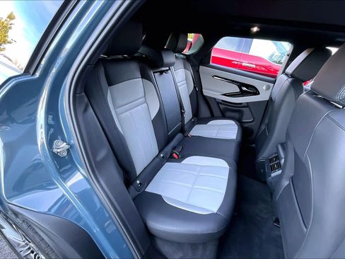Used 2026 Land Rover Range Rover Evoque Dynamic SE image 19