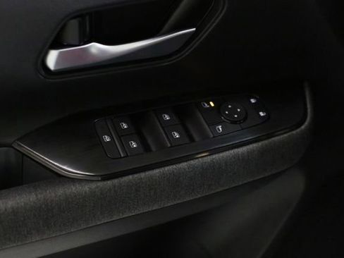 New 2026 Nissan Kicks SV image 12