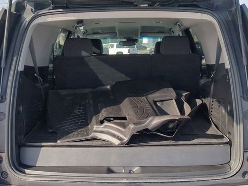 Used 2018 Chevrolet Tahoe LS w/ Enhanced Driver Alert Package image 15